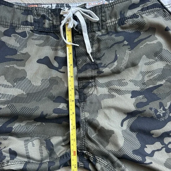 VTG Billabong Board Shorts Mens 36‎ Black Mark Occhilupo Surfing Australia Y2K Shorts